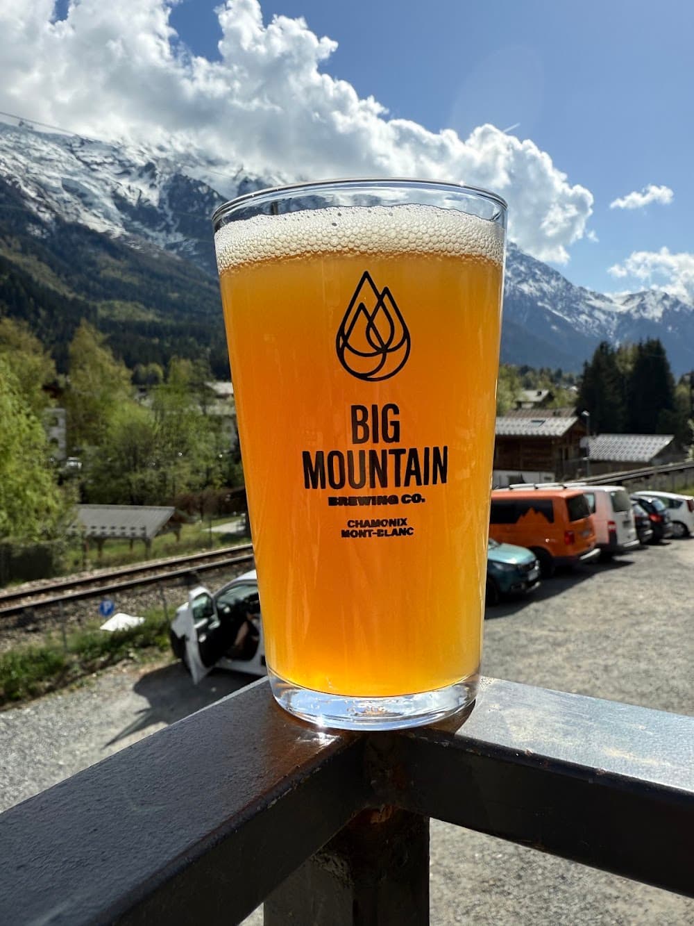 Basecamp Bar, photo 1