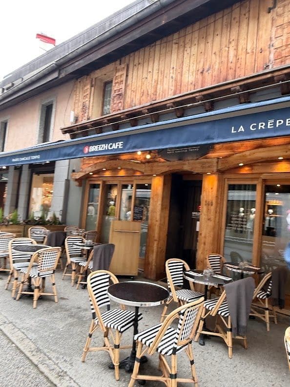 The shopfront of the Breizh Café in Chamonix and its terrace, on rue du Docteur Paccard
